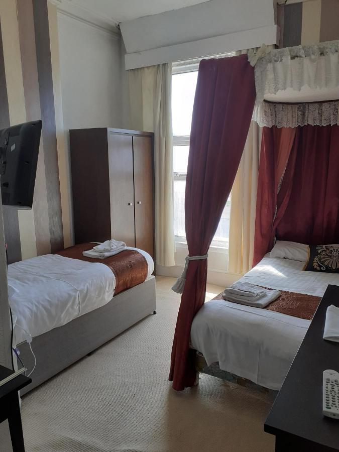 The Coastal Bay Hotel Блекпул Екстериор снимка